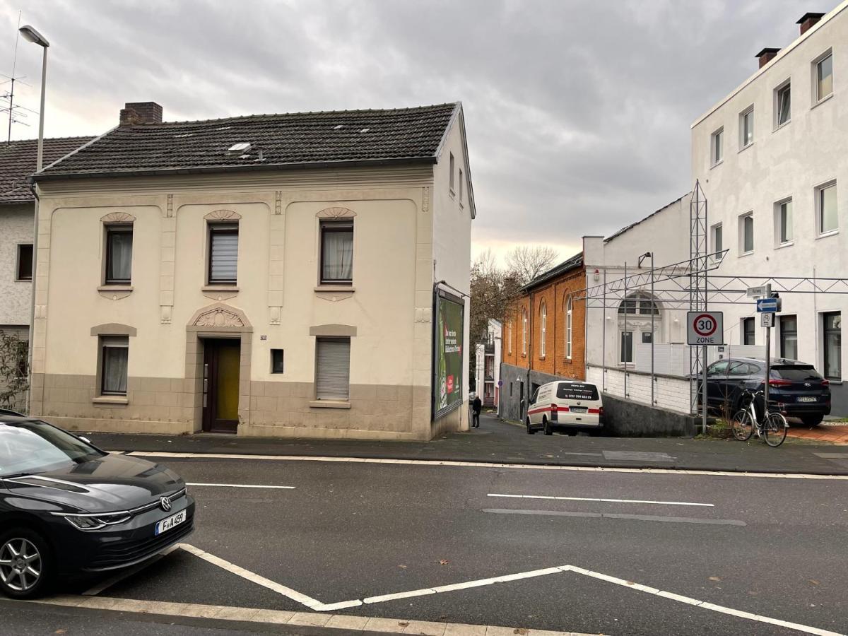 Bonn-Beuel Zentrale Ferienwohnung Mit Parkplaetzen Dış mekan fotoğraf